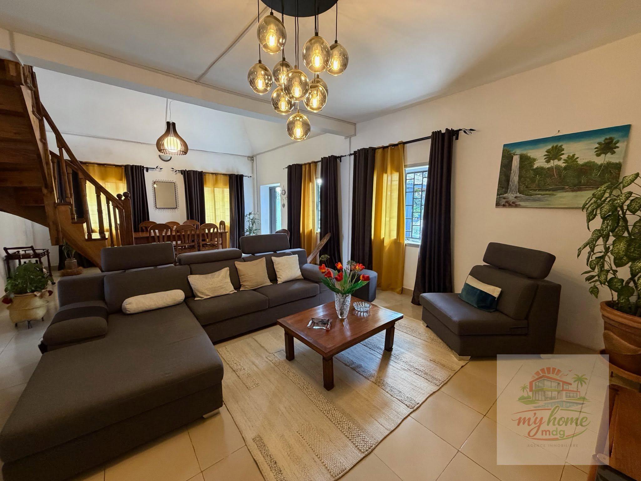 Vente · Maison F4 · Talatamaty, Antananarivo - photo 2