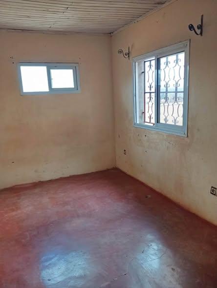 Local commercial 2 ch. 135 m² à vendre — Itaosy - photo 5