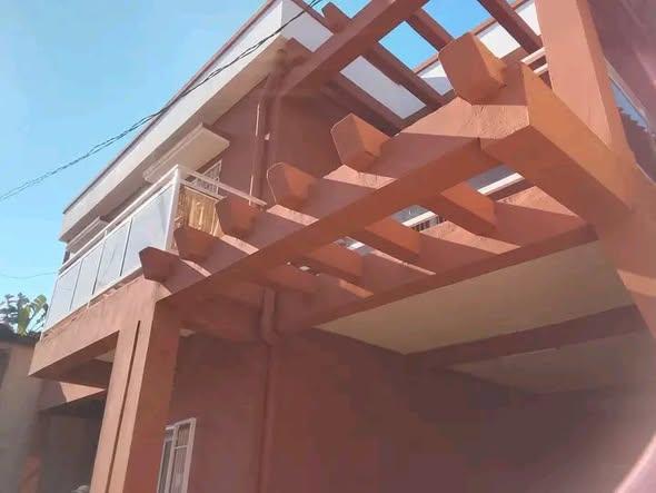 Maison 4 ch. à louer — Ambatobe - photo 1