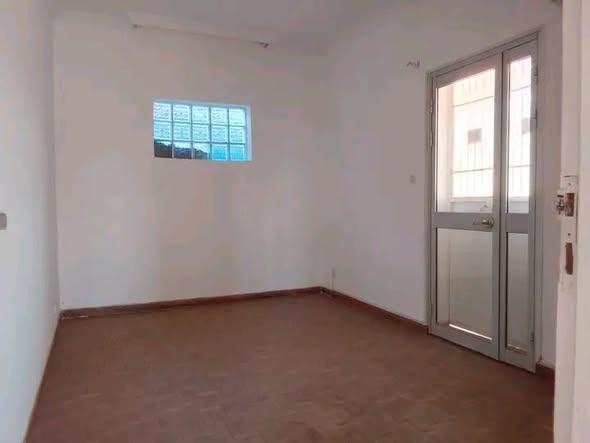 Maison 4 ch. à louer — Ambatobe - photo 5