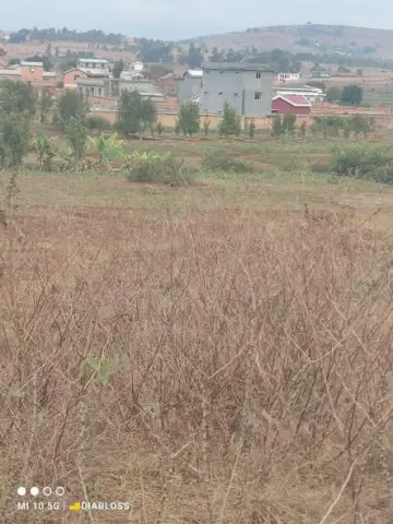 Terrain à vendre — Ambohitrimanjaka · 28 000 Ar/m² | Fonenako