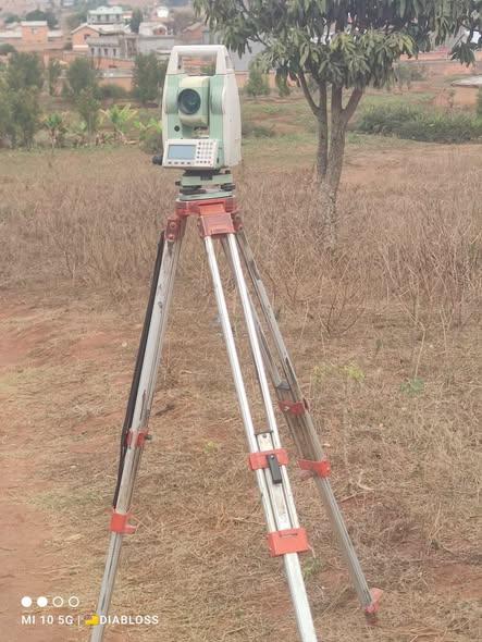 Terrain à vendre — Ambohitrimanjaka · 28 000 Ar/m² - photo 2
