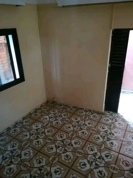 Maison 2 ch. à louer — Ambohimangakely - photo 2