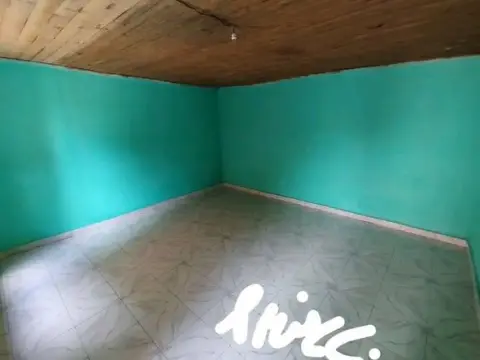 Trano Ahofa 1 ch. à louer — Ambatolampy — 100 000 Ar | Fonenako