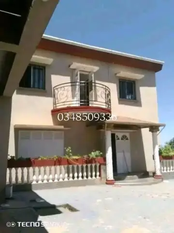 Trano Ahofa 4 ch. à louer — Ambatolampy — 2 000 000 Ar | Fonenako