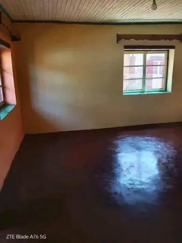 Trano Ahofa 2 ch. à louer — Mahazoarivo — 300 000 Ar | Fonenako