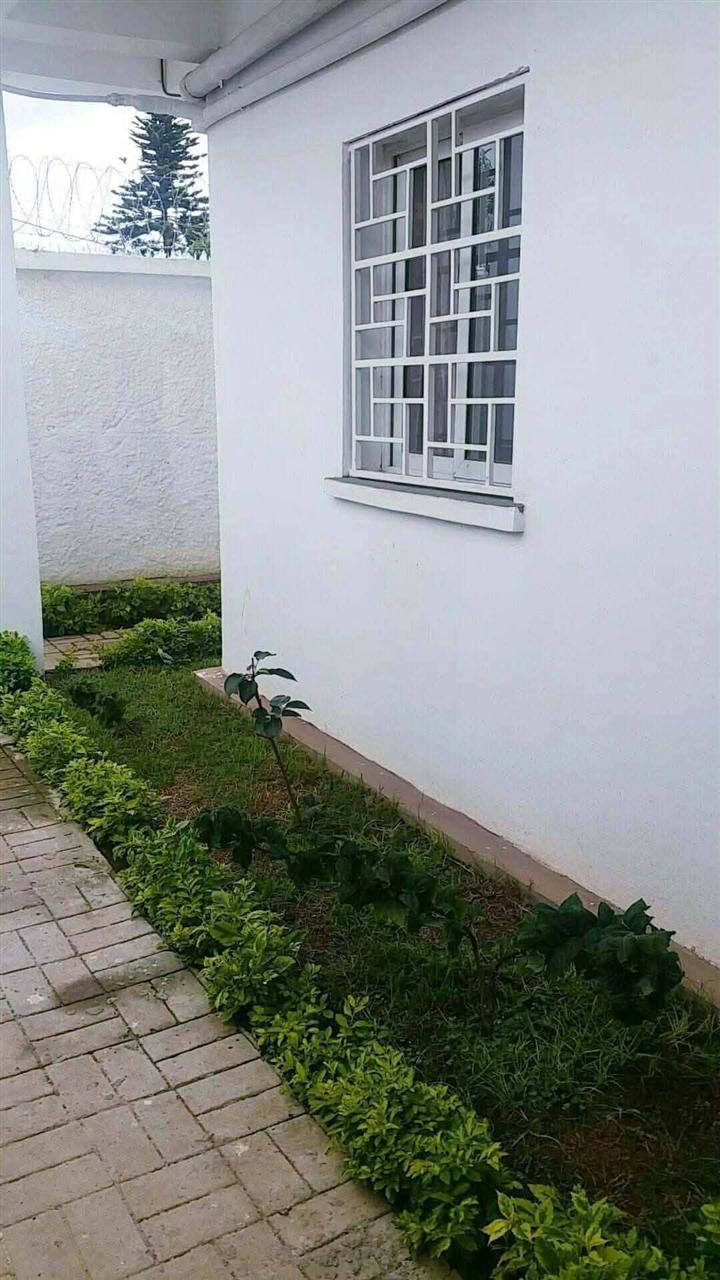 Appartement meublé 2 chambres — Mandrosoa Ivato, Antananarivo - photo 8