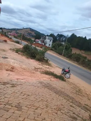 Terrain à vendre — Imerintsiatosika | Fonenako