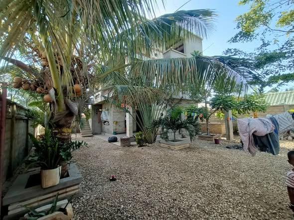 Maison 2 ch. à vendre — Toliara - photo 3