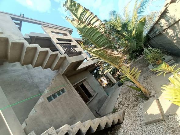 Maison 2 ch. à vendre — Toliara - photo 5