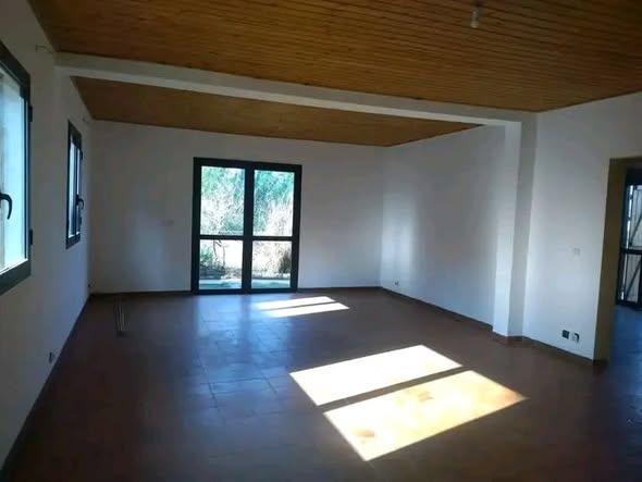 Maison à louer — Ambatobe - photo 2