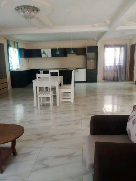 Maison 4 ch. à louer — Ifarihy - photo 4