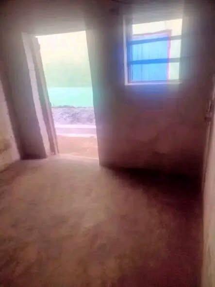 Trano Ahofa 1 ch. à louer — Ampitatafika - photo 1