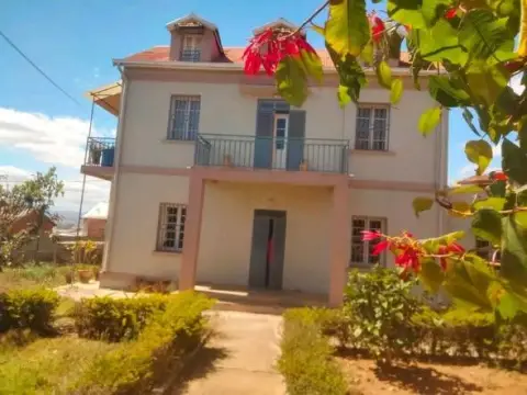 Appartement à vendre — Mahazoarivo