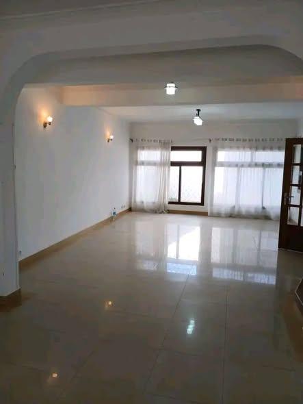 Maison 3 ch. à vendre — Ambohidrapeto - photo 5
