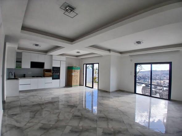 Maison 4 ch. à vendre — Ambohimangakely - photo 2