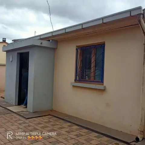 Maison 2 ch. à louer — Anosiala — 650 000 Ar | Fonenako