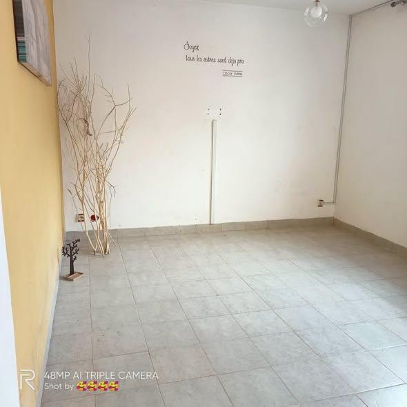 Maison 2 ch. à louer — Anosiala - photo 2