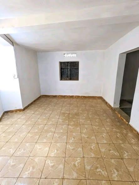 Trano Ahofa 1 ch. à louer — Ambatoroka - photo 1