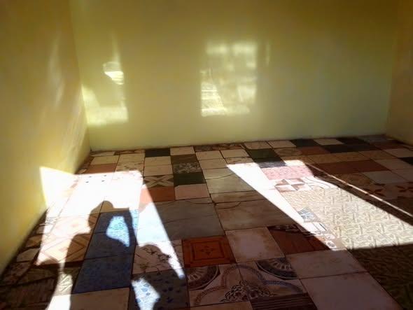 Maison 1 ch. à louer — Ambohipo - photo 3