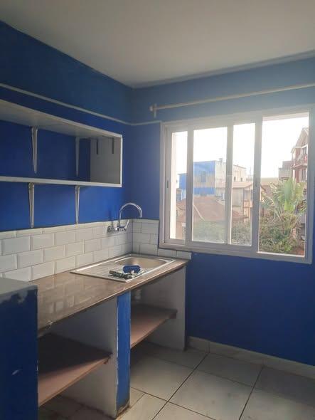 Maison 2 ch. à louer — Betongolo - photo 4