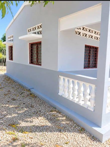 Maison 3 ch. à vendre — Tsarahonenana - photo 1