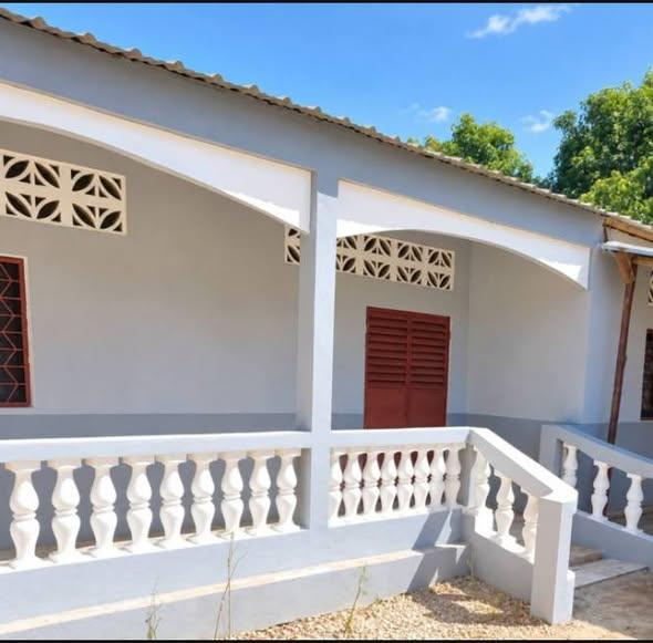 Maison 3 ch. à vendre — Tsarahonenana - photo 5