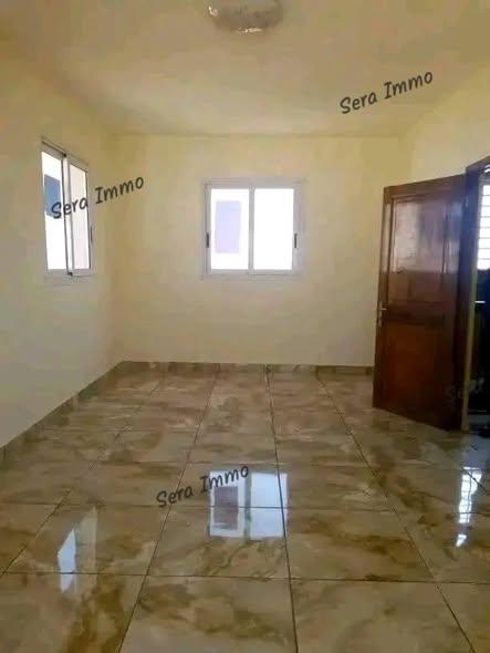 Bureau 4 ch. à louer — Antsahavola - photo 1