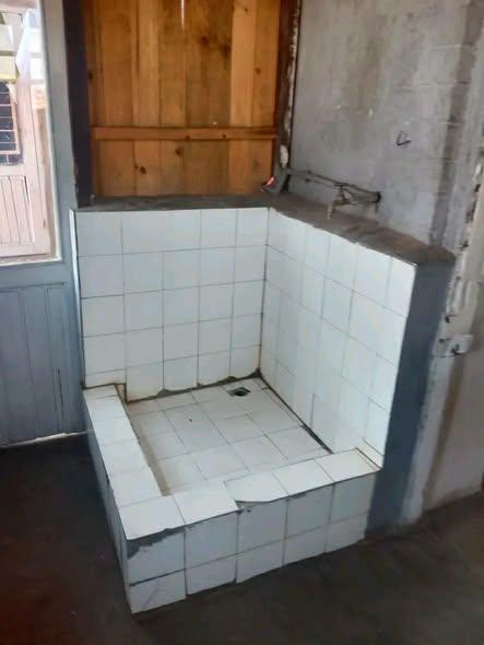 Maison à louer — Amboditsiry - photo 4