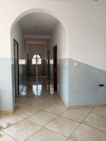 Maison 4 ch. à louer — Ambatolampy - photo 1