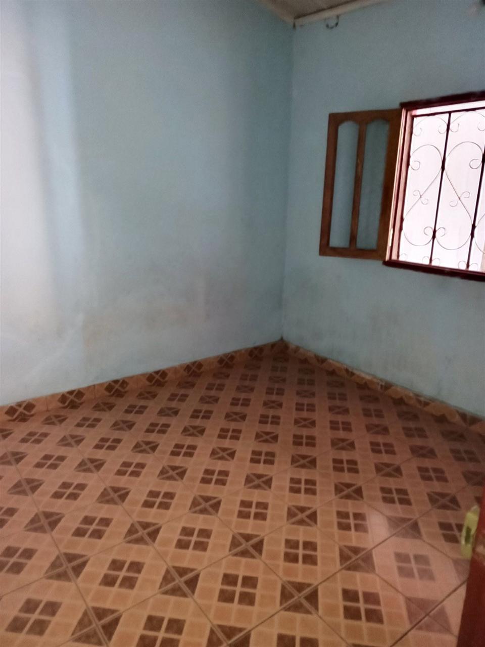 Trano ahofa 2 chambres de plain-pied — Antehiroka, Antananarivo - photo 5