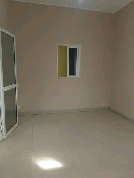 Maison 2 ch. à louer — Mangarivotra - photo 3