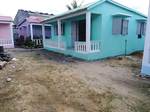 Maison 2 ch. à louer — Mangarivotra - photo 1