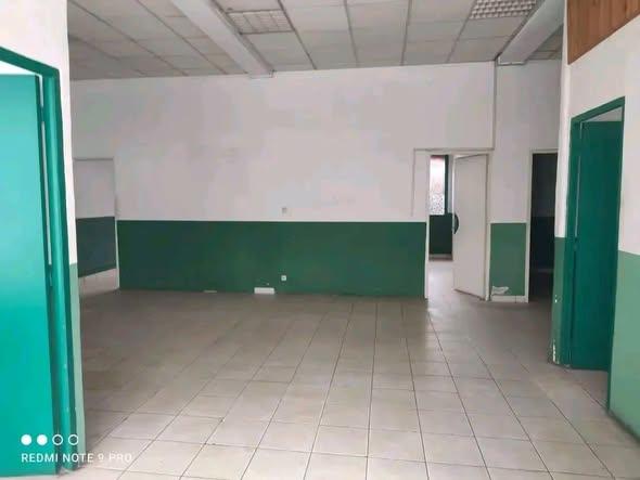 Local commercial 168 m² à louer — Route - photo 3