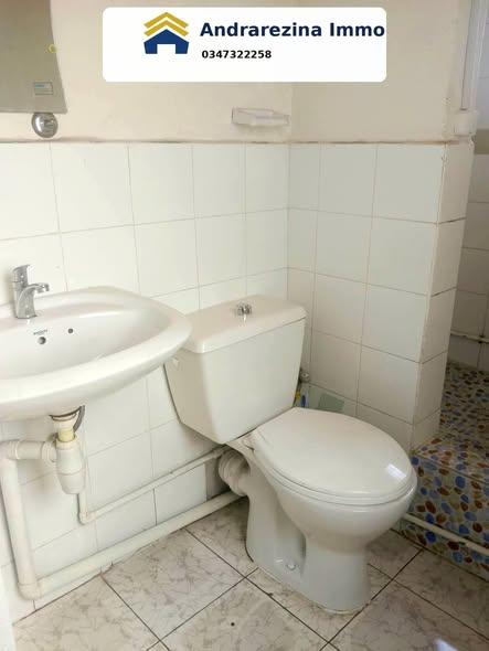 Appartement à louer — Ambatomainty - photo 4