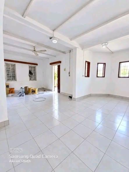 Maison 1 ch. à louer — Mahajanga - photo 2