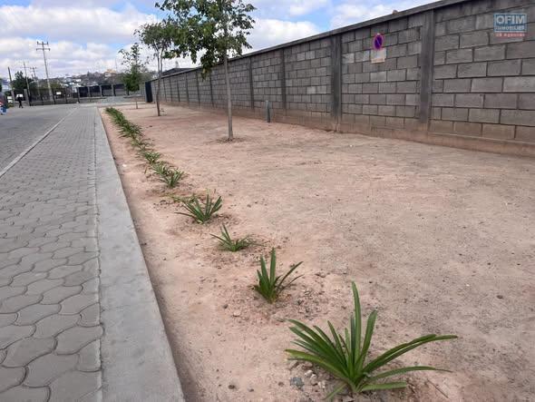 Terrain 1 500 m² à vendre — Antananarivo · 1 000 000 Ar/m² - photo 3