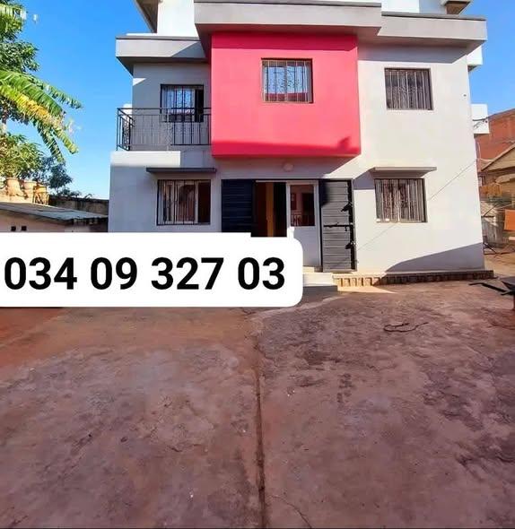 Maison 2 ch. à louer — Alasora - photo 1