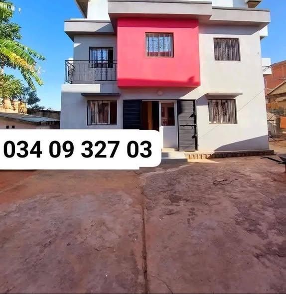 Maison 2 ch. à louer — Alasora - photo 2