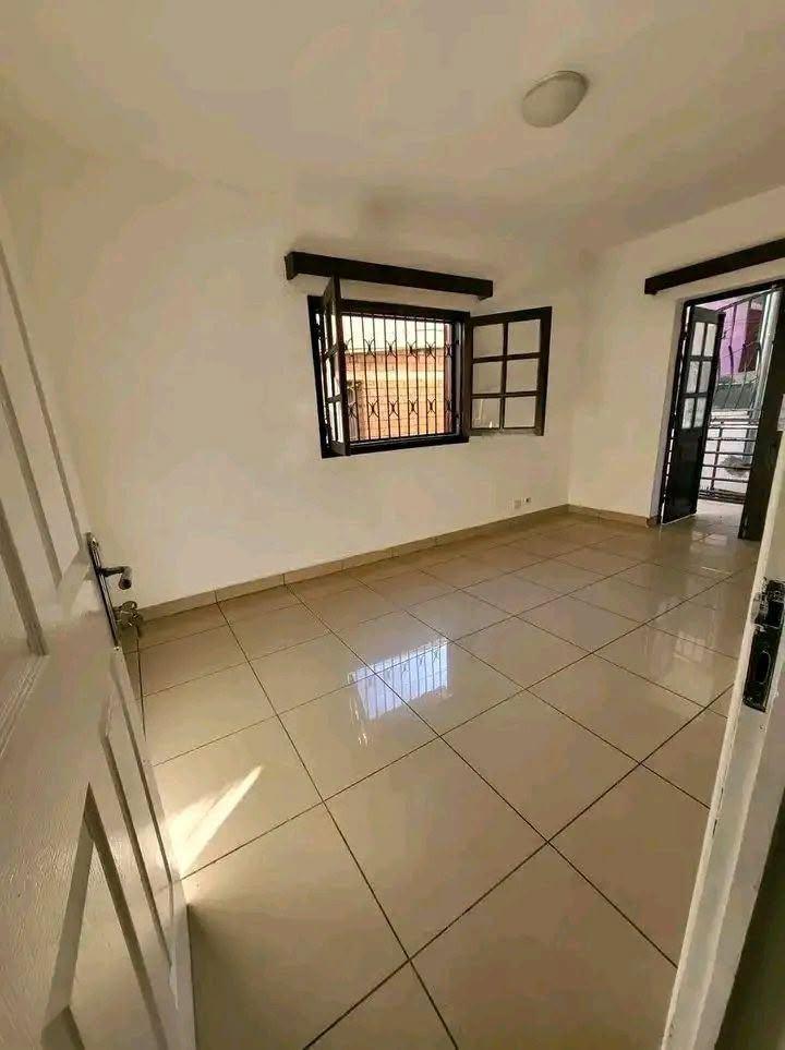 Appartement 3 chambres — 67 Ha Nord, Antananarivo - photo 1