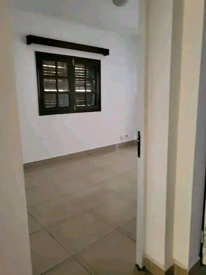 Appartement 3 chambres — 67 Ha Nord, Antananarivo - photo 6