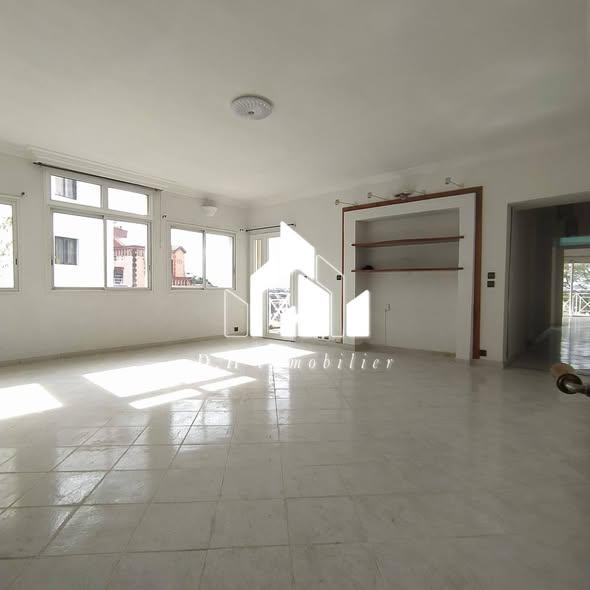 Appartement 2 ch. à louer — Faravohitra - photo 1