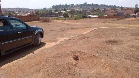 Terrain 300 m² à vendre — Anosiala — 10 000 000 Ar | Fonenako
