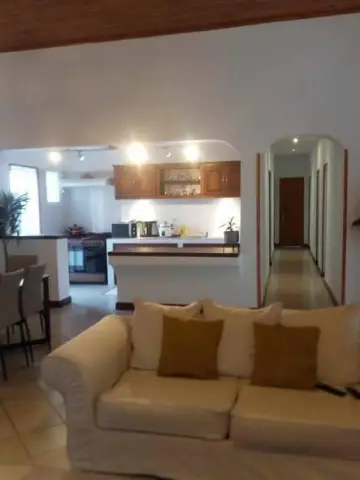 Maison 3 ch. à louer — Ambohibao — 5 000 000 Ar | Fonenako
