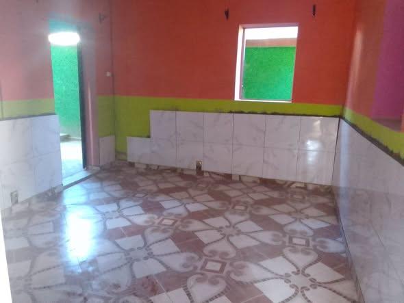 Maison 2 ch. à louer — Ambohipo - photo 1