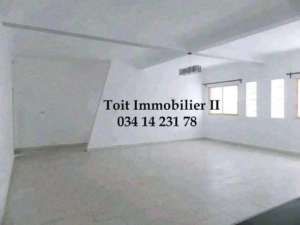 Appartement 3 ch. à louer — Talatamaty - photo 2