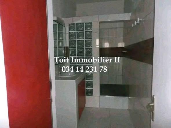 Appartement 3 ch. à louer — Talatamaty - photo 4