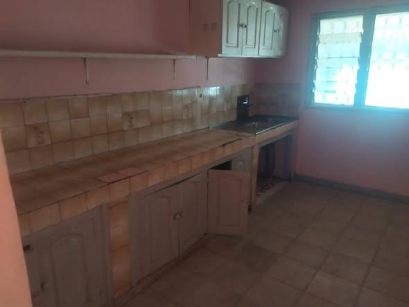 Appartement 3 ch. à louer — Ambohibao - photo 3