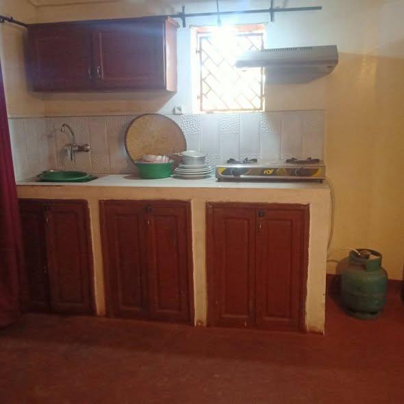 Maison à louer — Mandrosoa - photo 5