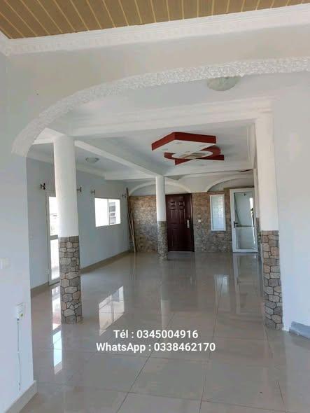 Appartement 3 ch. à louer — Ambohitrarahaba - photo 4
